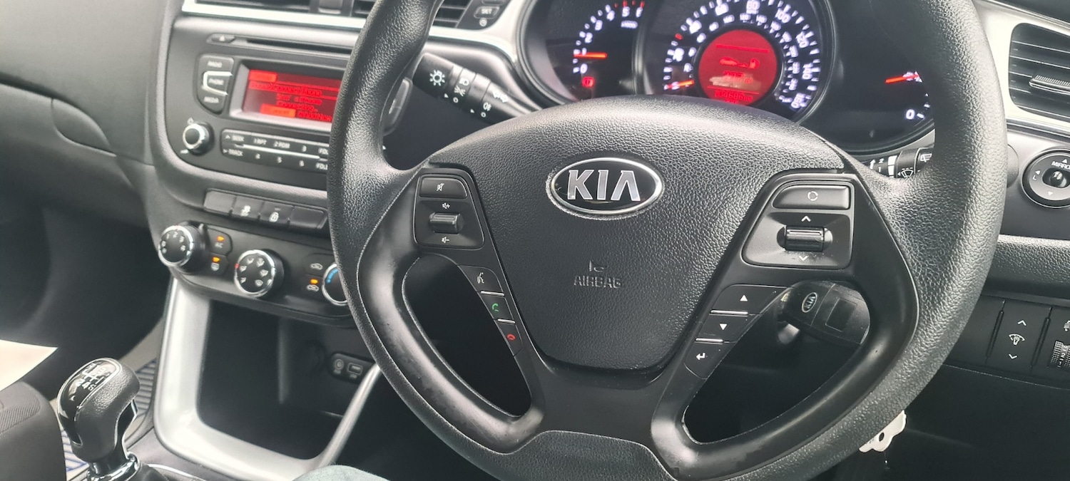 Used Kia Ceed 2017 for sale - 76299520: Photo 11