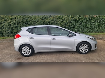 Used Kia Ceed 2017 for sale - 76299520: Photo