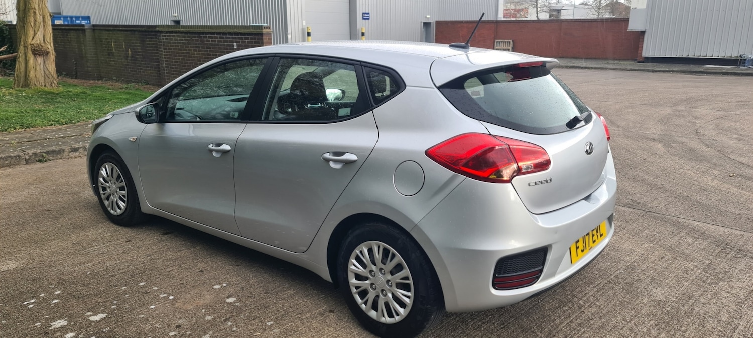 Used Kia Ceed 2017 for sale - 76299520: Photo 7