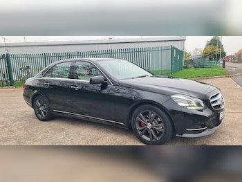 Used Mercedes-Benz E Class 2015 for sale - 76305350: Photo