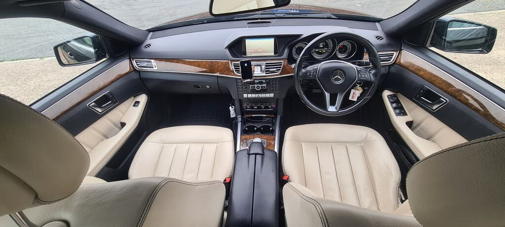 Used Mercedes-Benz E Class 2015 for sale - 76305350: Photo 2