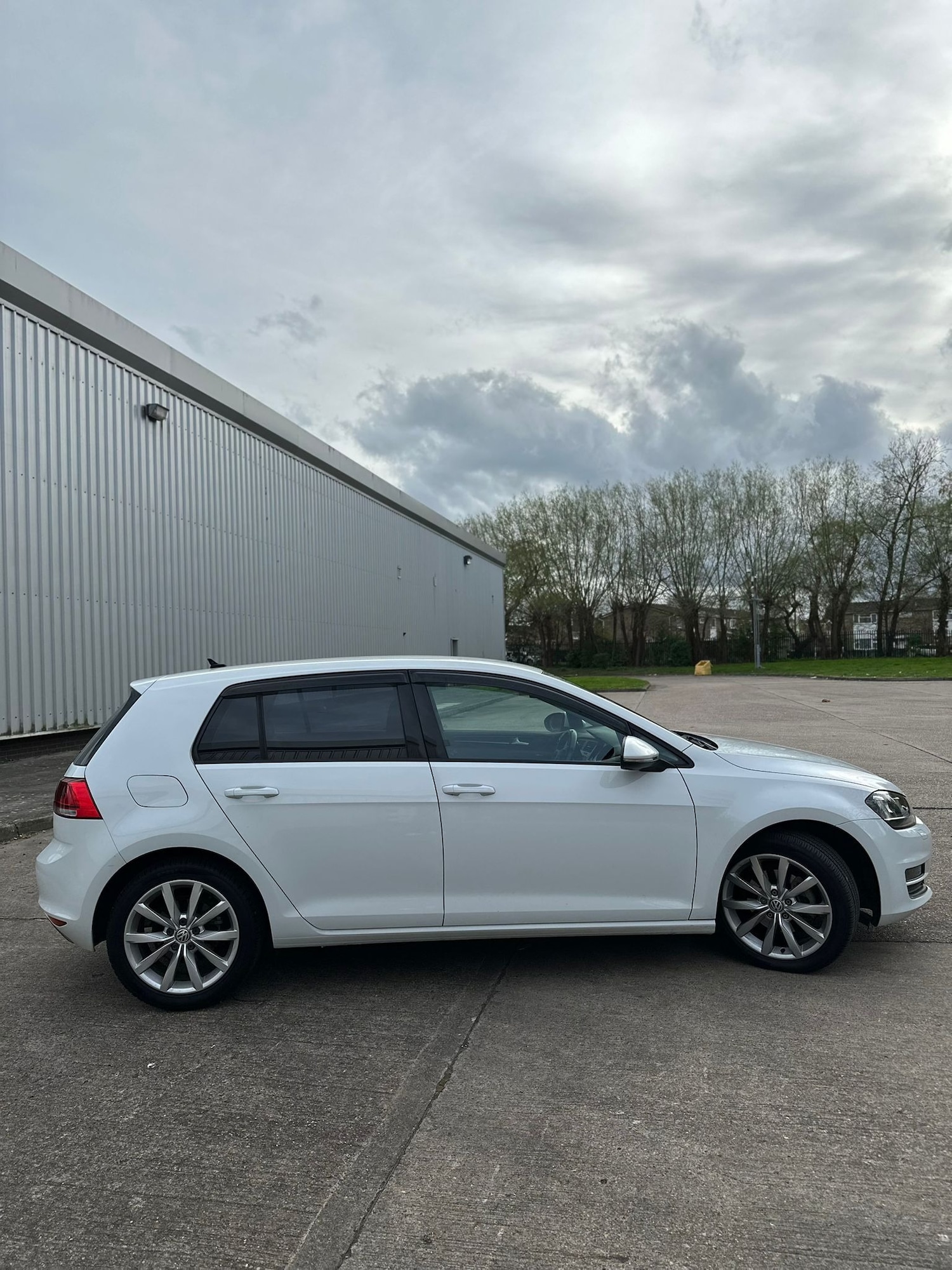 Used Volkswagen Golf 2014 for sale - 78125482: Photo 1