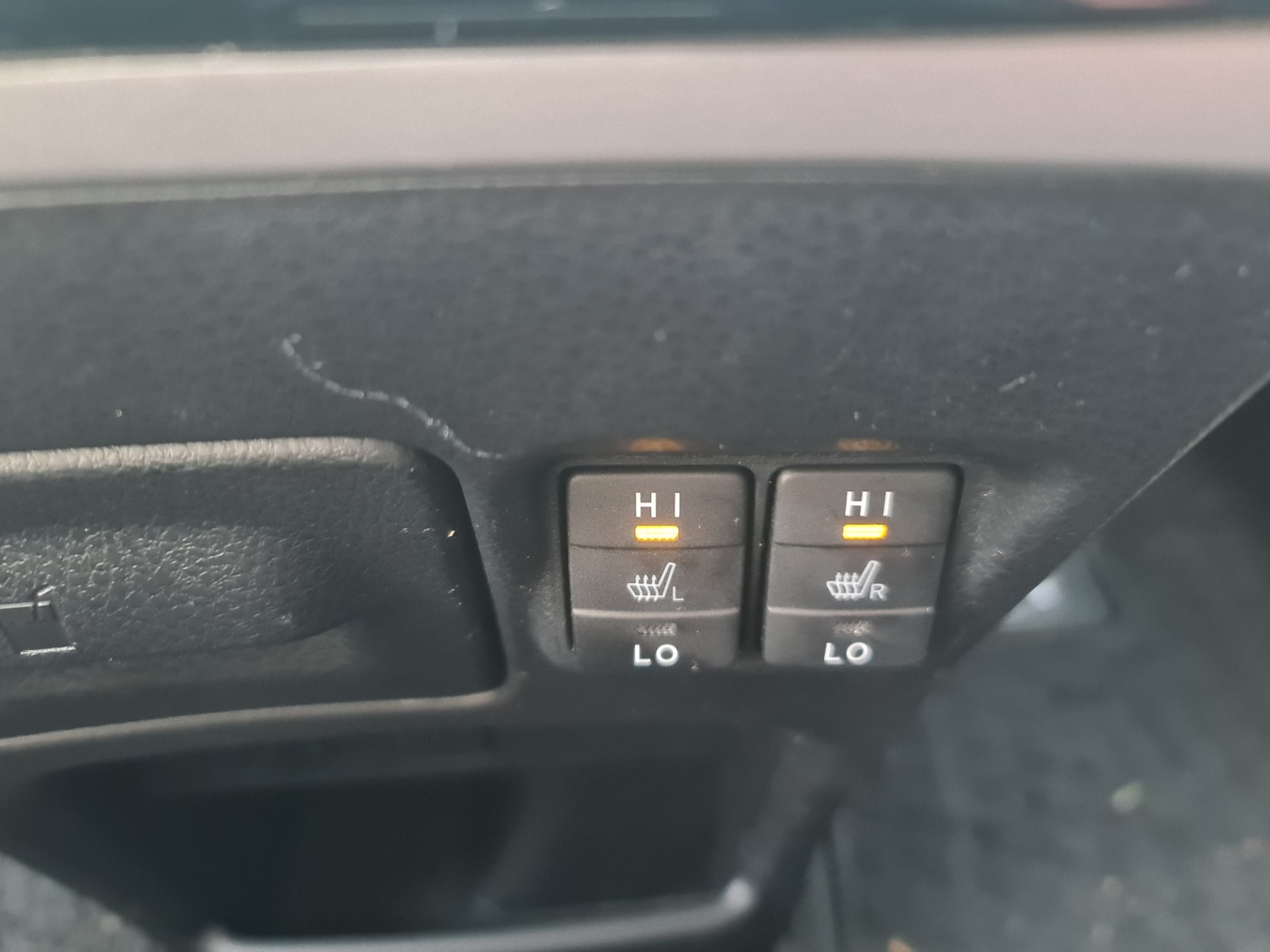 Used Toyota Noah 2015 for sale - 77158728: Photo 21