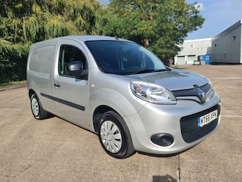 Used Renault Kangoo 2016 for sale - 76305820: Photo