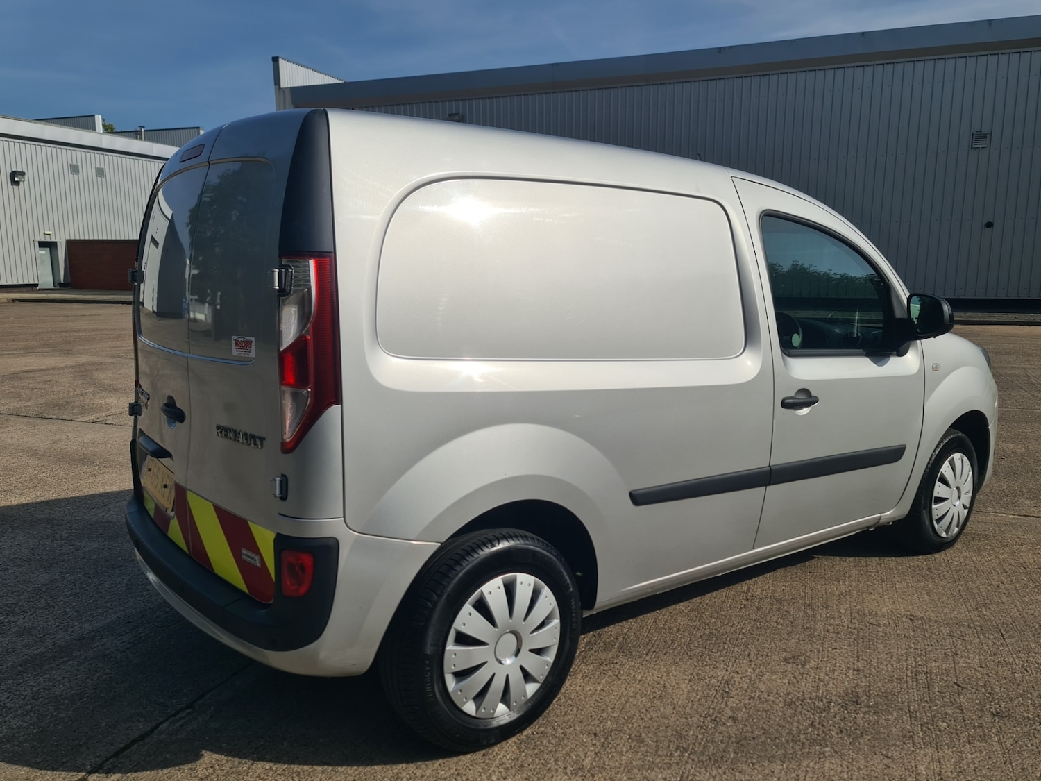 Used Renault Kangoo 2016 for sale - 76305820: Photo 6