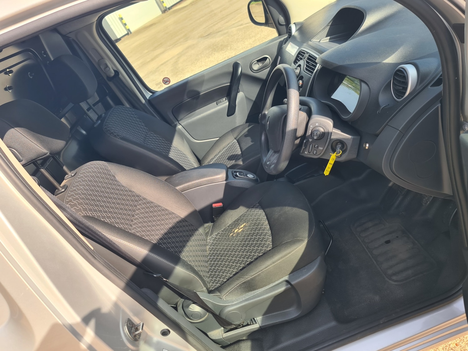 Used Renault Kangoo 2016 for sale - 76305820: Photo 8