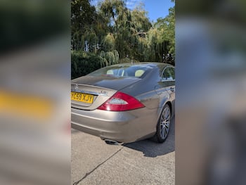 Used Mercedes-Benz CLS 2009 for sale - 79684886: Photo