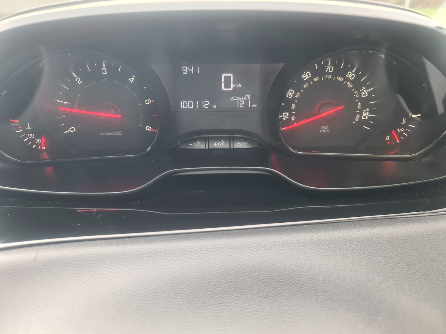 Used Peugeot 208 2013 for sale - 77742571: Photo 12