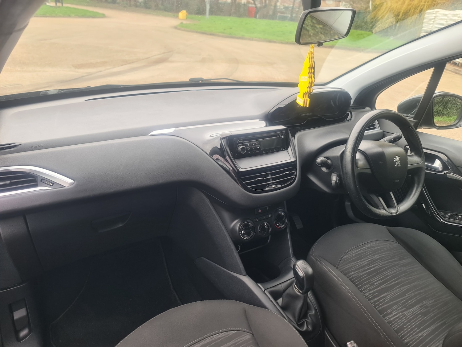 Used Peugeot 208 2013 for sale - 77742571: Photo 7