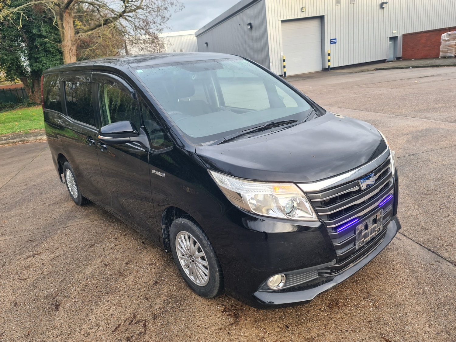 Used Toyota Noah 2015 for sale - 77159042: Photo 10