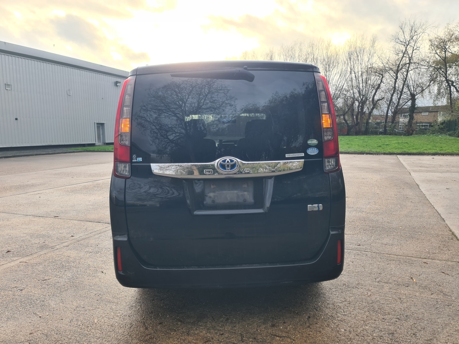 Used Toyota Noah 2015 for sale - 77159042: Photo 4