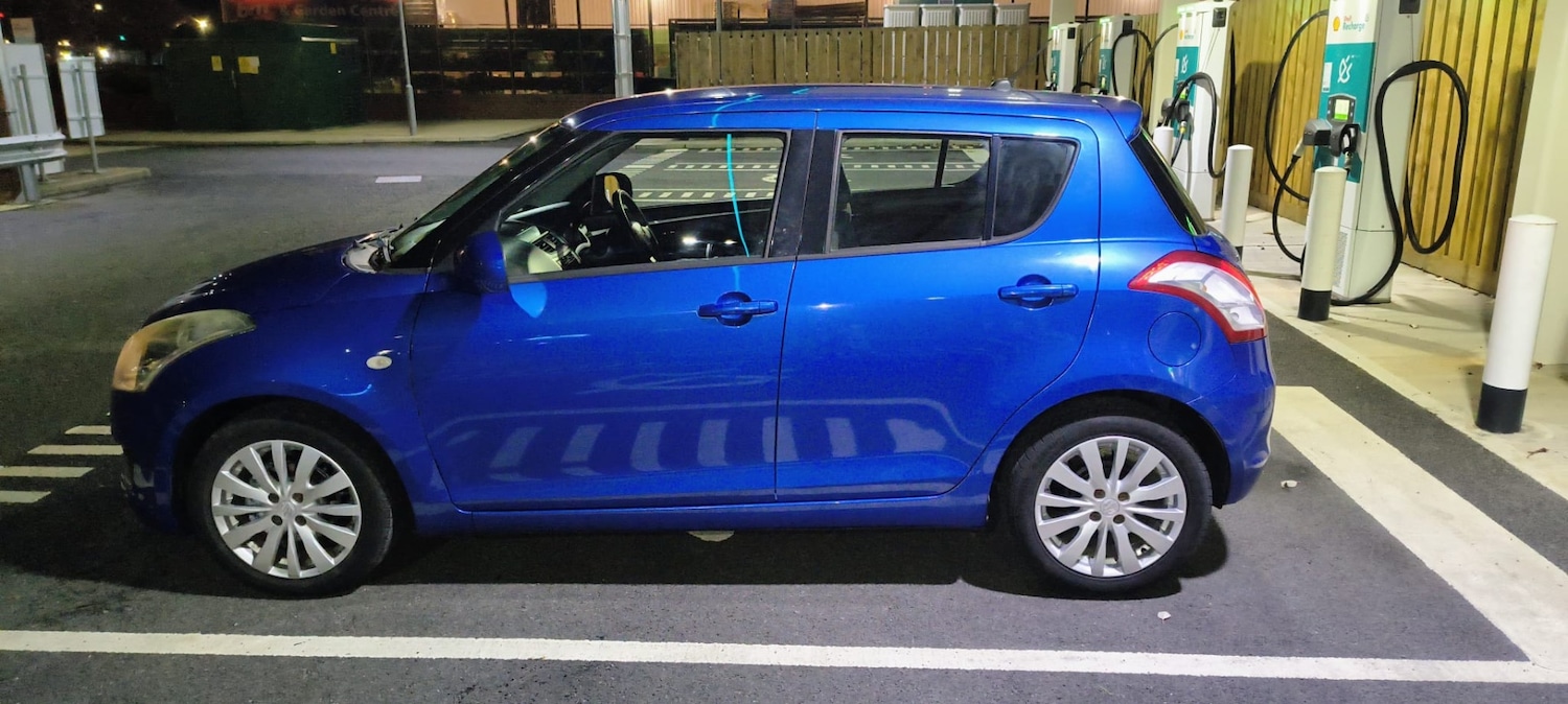 Used Suzuki Swift 2011 for sale - 76706982: Photo 5