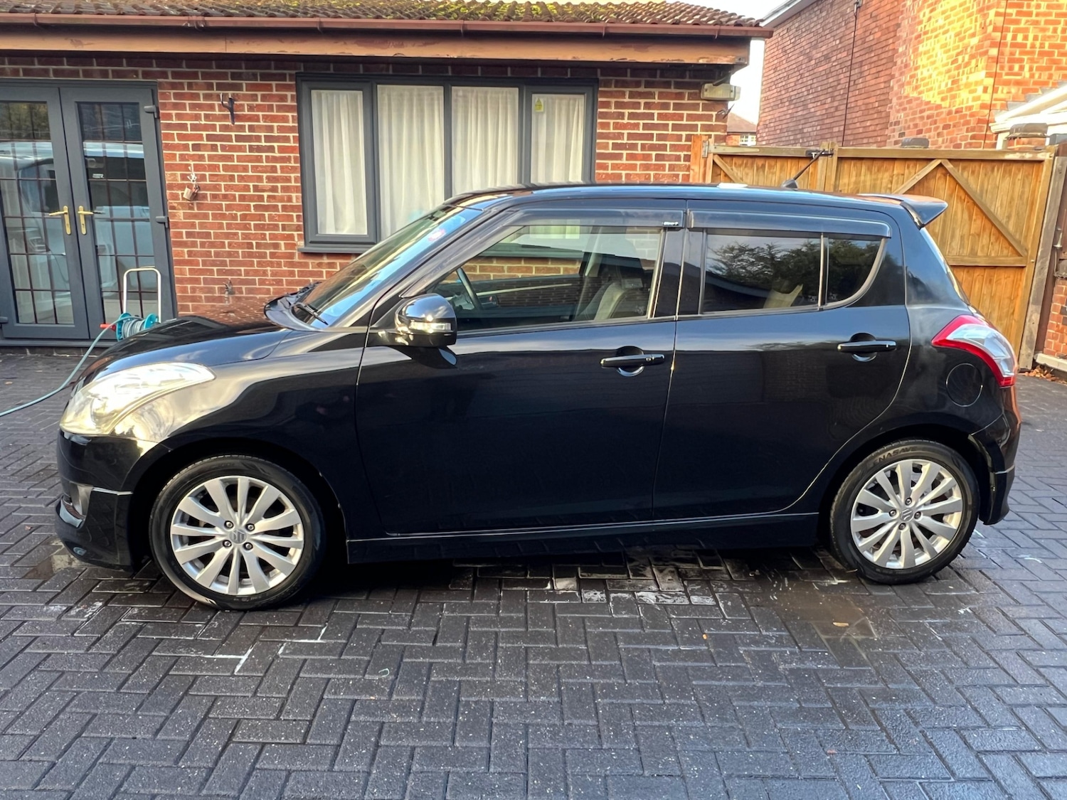 Used Suzuki Swift 2012 for sale - 76807119: Photo 7