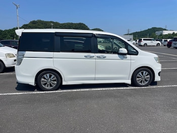 2014 - Stepwgn RK5 Z Cool Spirit 8 seats ULEZ 5-Door