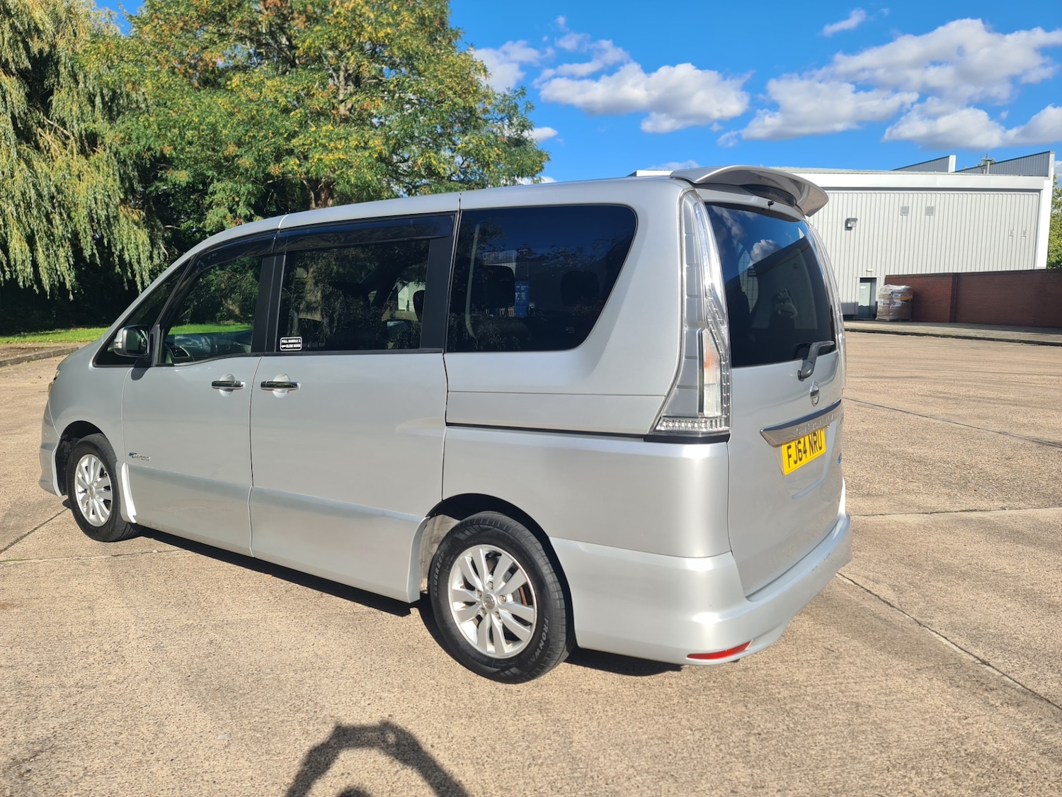 Used Nissan Serena 2024 for sale - 76508097: Photo 15