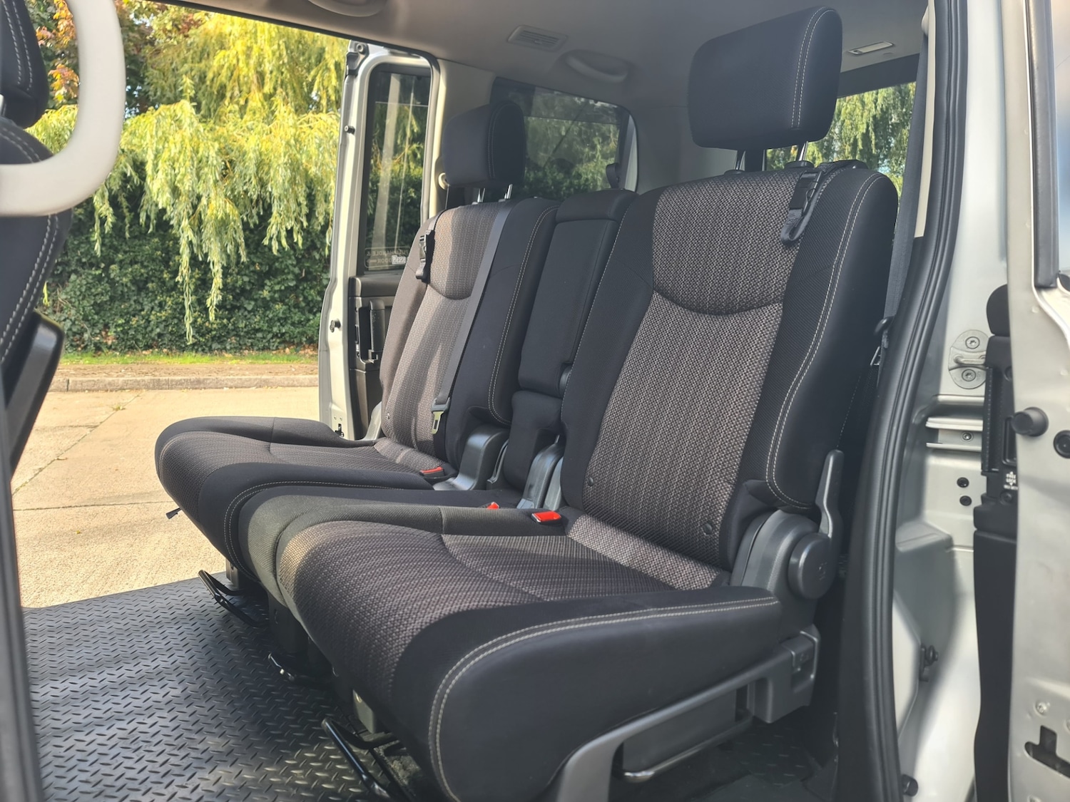 Used Nissan Serena 2024 for sale - 76508097: Photo 21