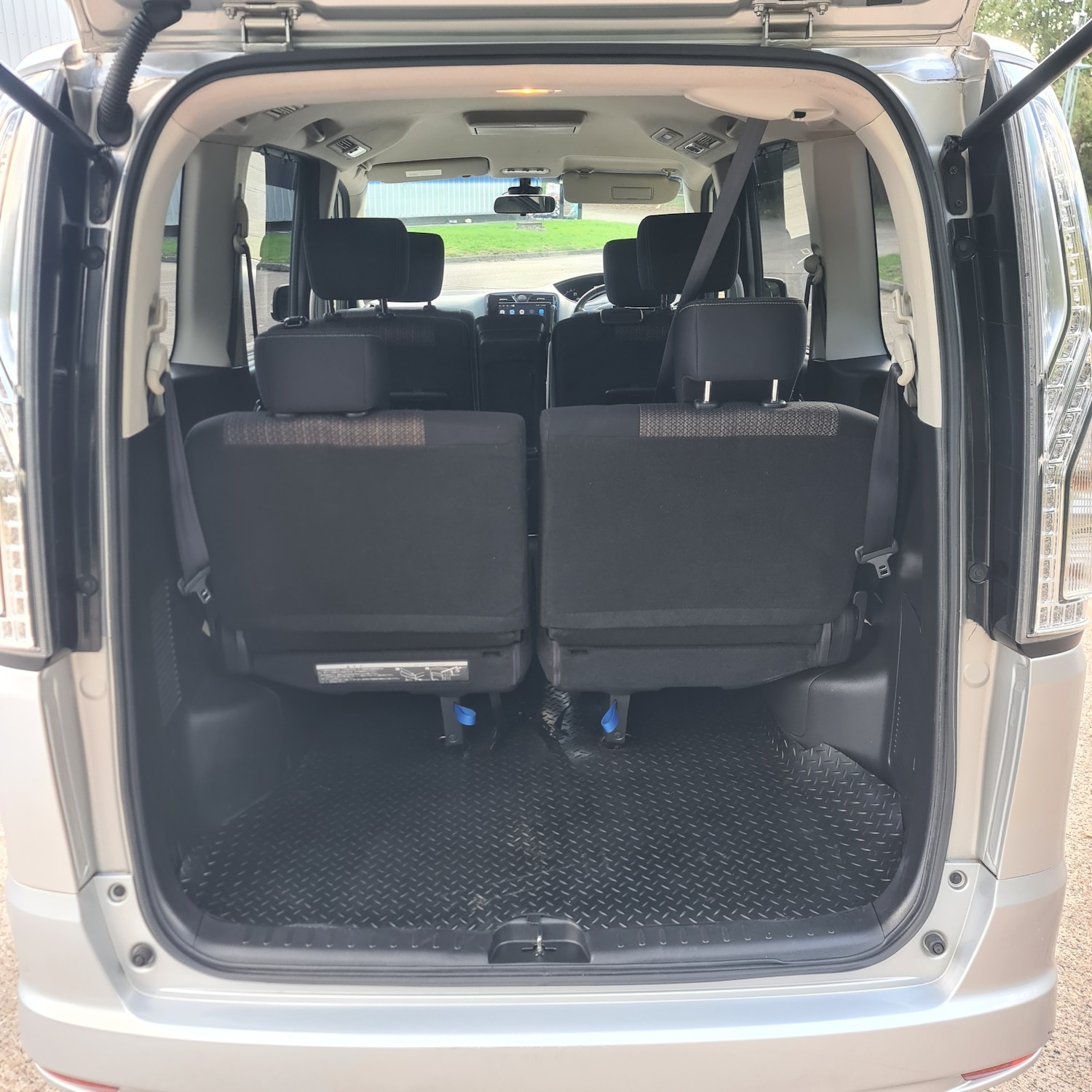 Used Nissan Serena 2024 for sale - 76508097: Photo 27