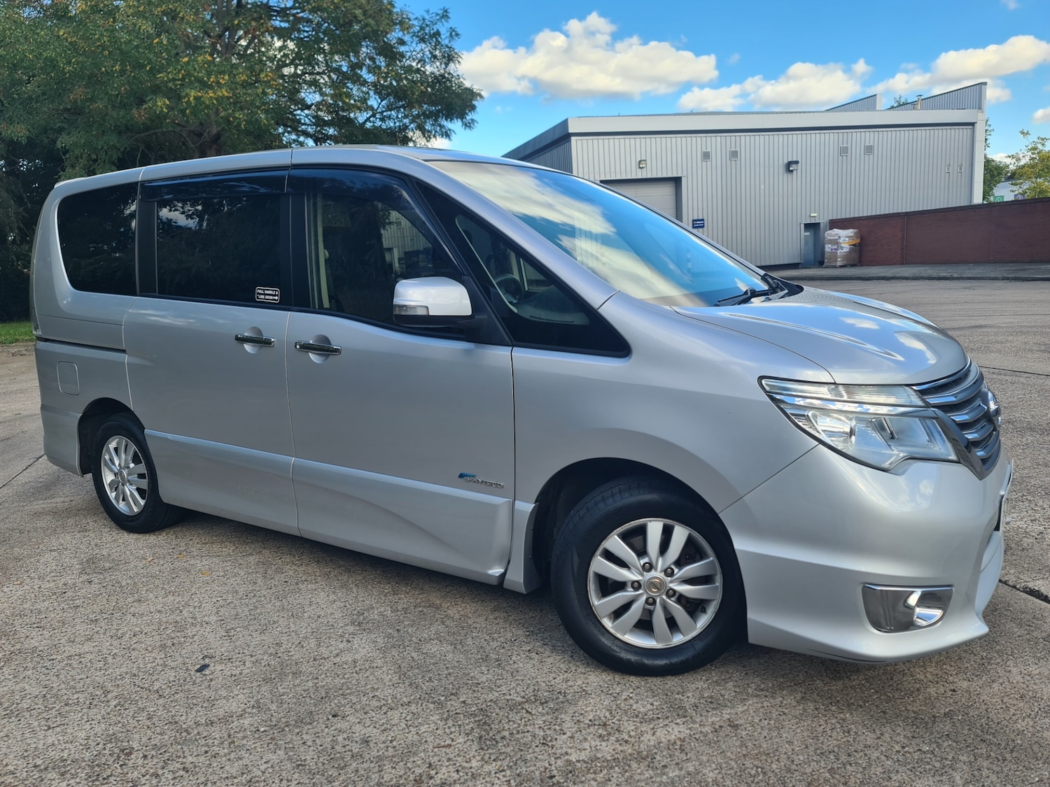 Used Nissan Serena 2024 for sale - 76508097: Photo 29