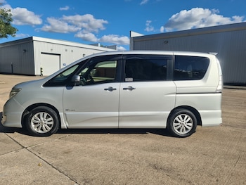 Used Nissan Serena undefined for sale - 76508097: Photo