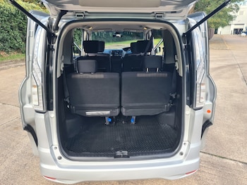 Used Nissan Serena undefined for sale - 76508097: Photo