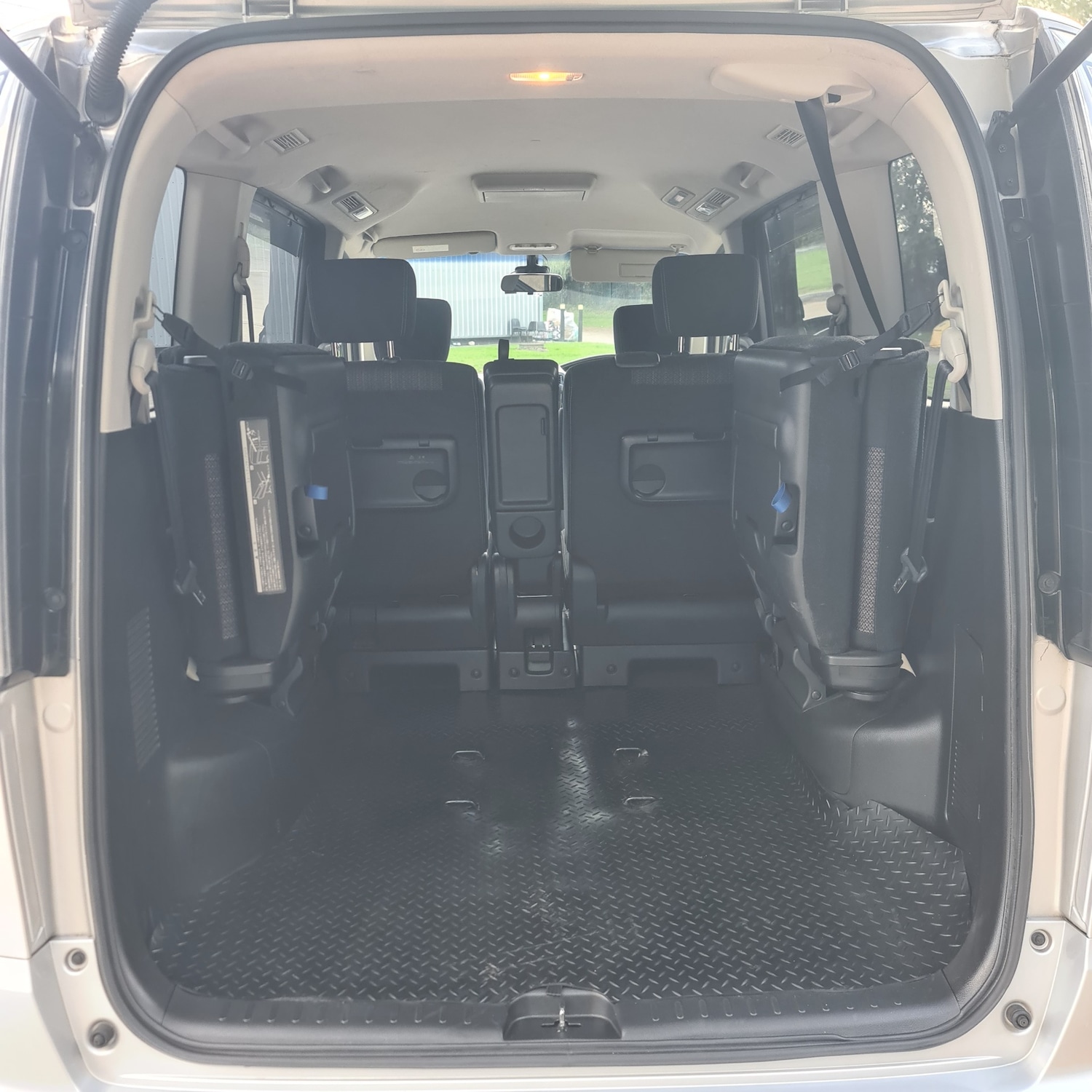 Used Nissan Serena 2024 for sale - 76508097: Photo 7