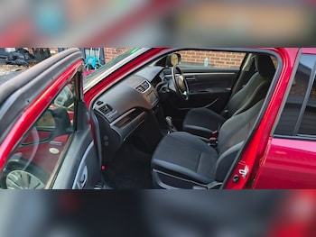 Used Suzuki Swift 2013 for sale - 76807728: Photo