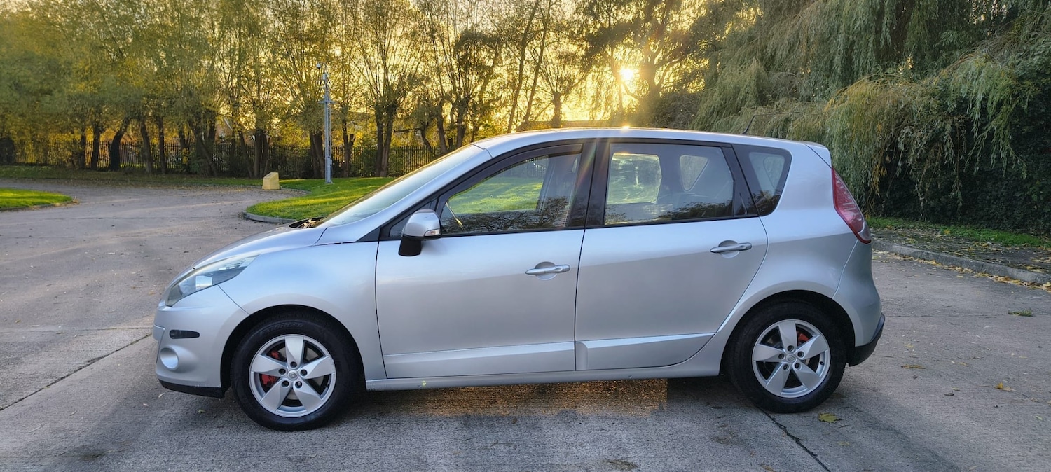 Used Renault Scenic 2009 for sale - 76302074: Photo 3