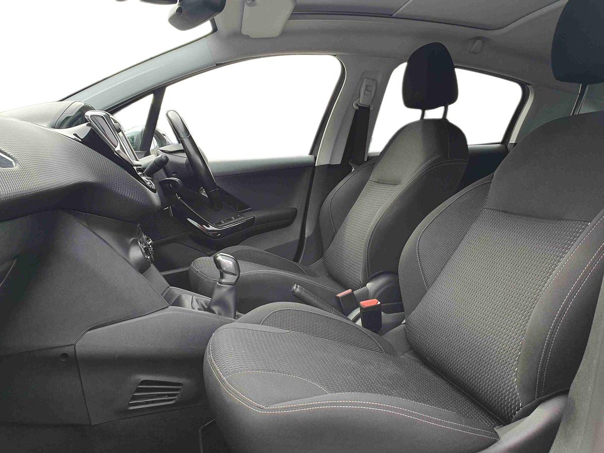 Used Peugeot 208 2018 for sale - 77988380: Photo 16