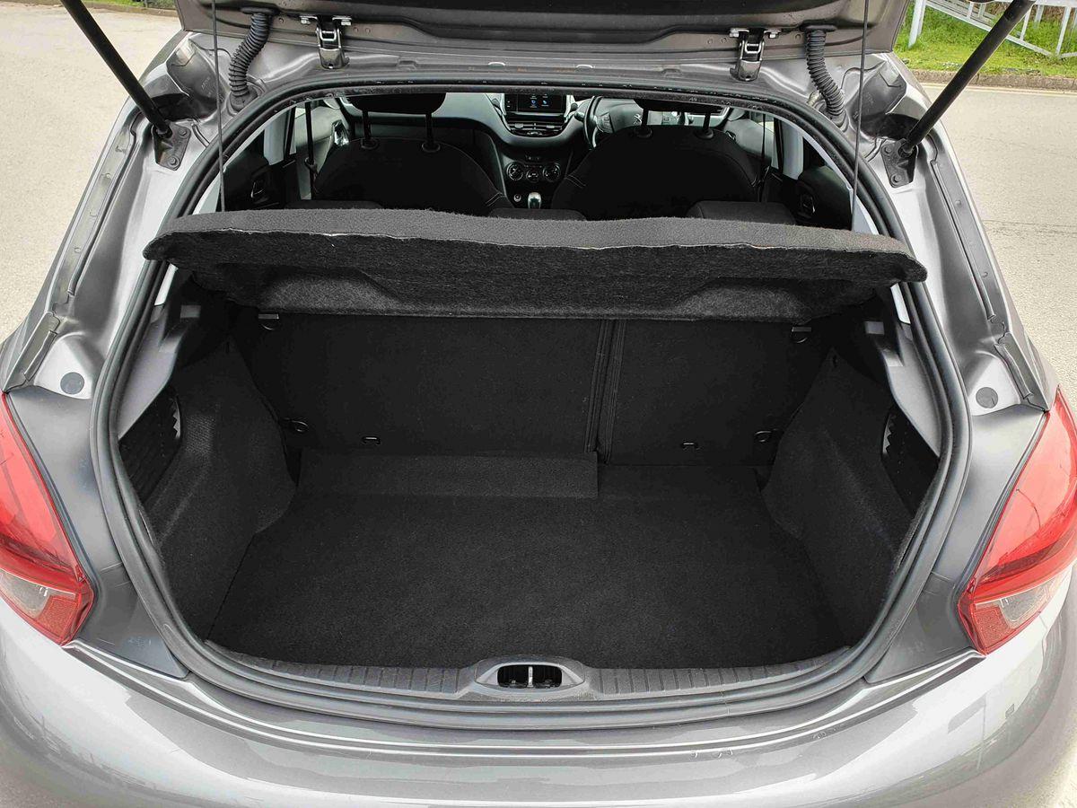 Used Peugeot 208 2018 for sale - 77988380: Photo 18