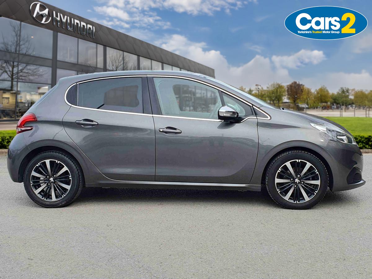 Used Peugeot 208 2018 for sale - 77988380: Photo 2