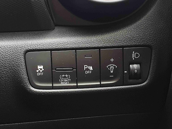 Used Hyundai KONA 2023 for sale - 76217246: Photo 24