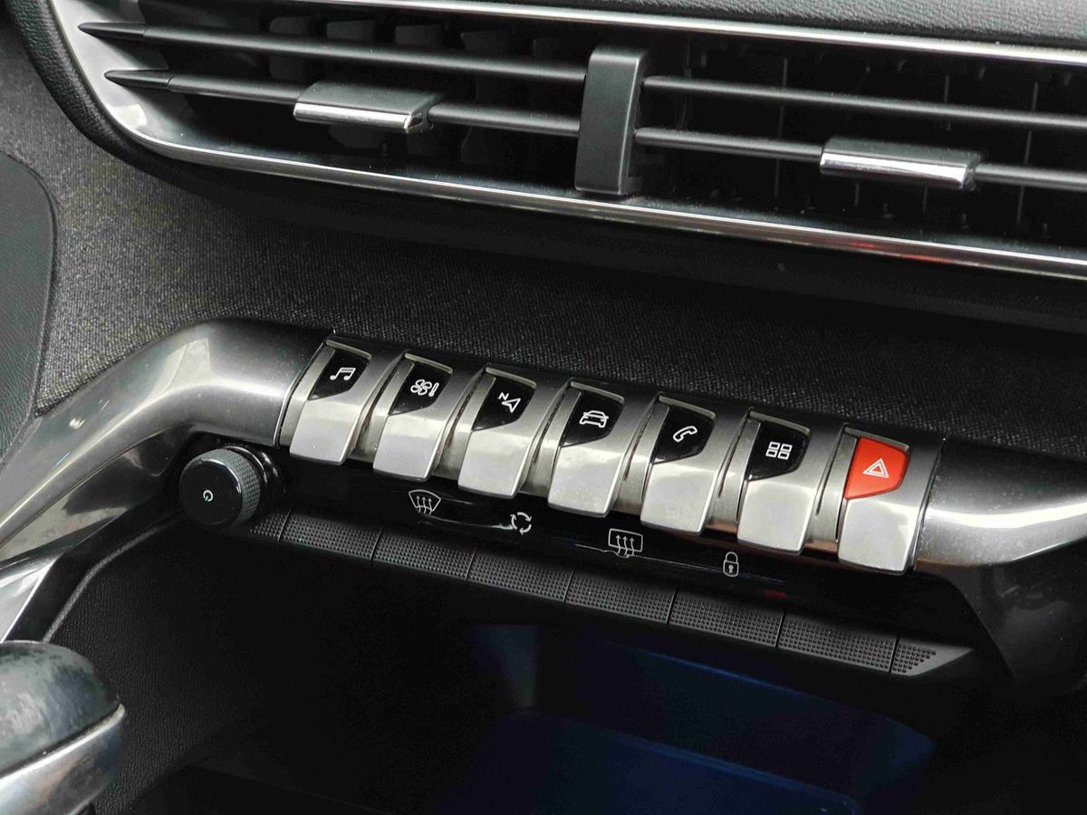 Used Peugeot 3008 2017 for sale - 76971232: Photo 21