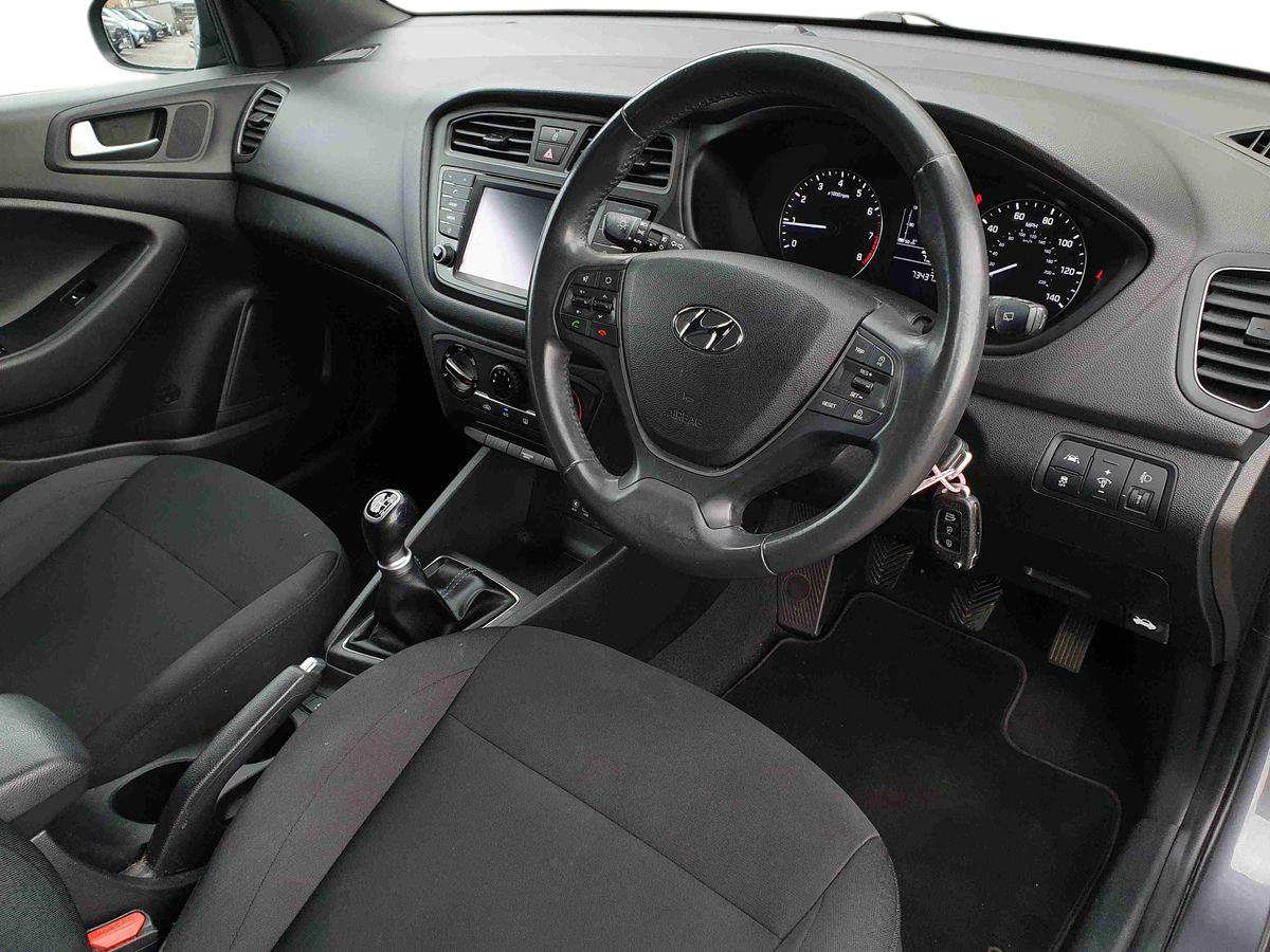 Used Hyundai i20 2018 for sale - 77648058: Photo 10