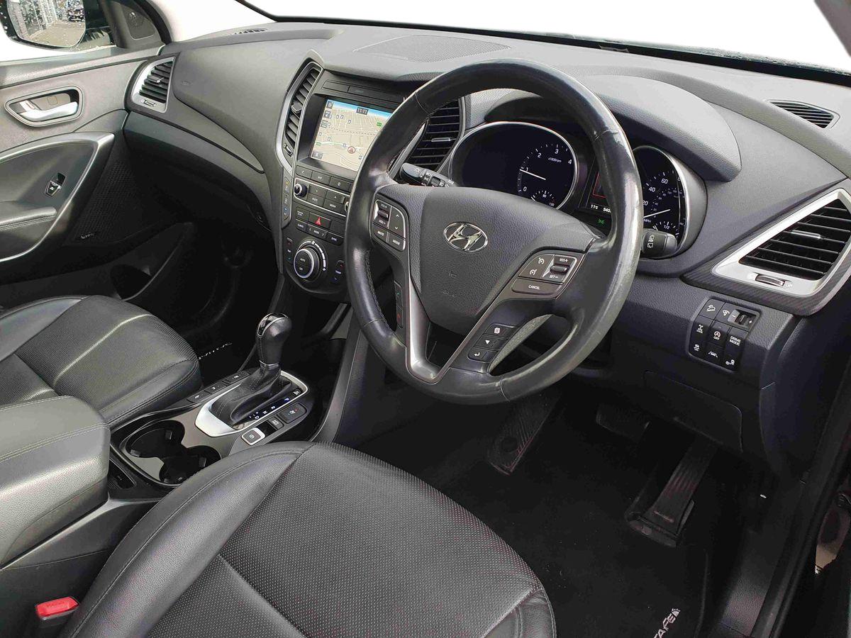 Used Hyundai Santa Fe 2017 for sale - 76539910: Photo 10