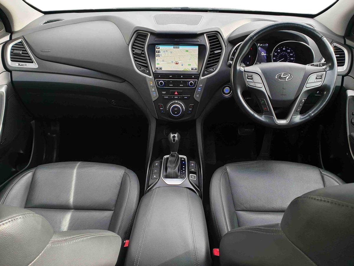 Used Hyundai Santa Fe 2017 for sale - 76539910: Photo 11