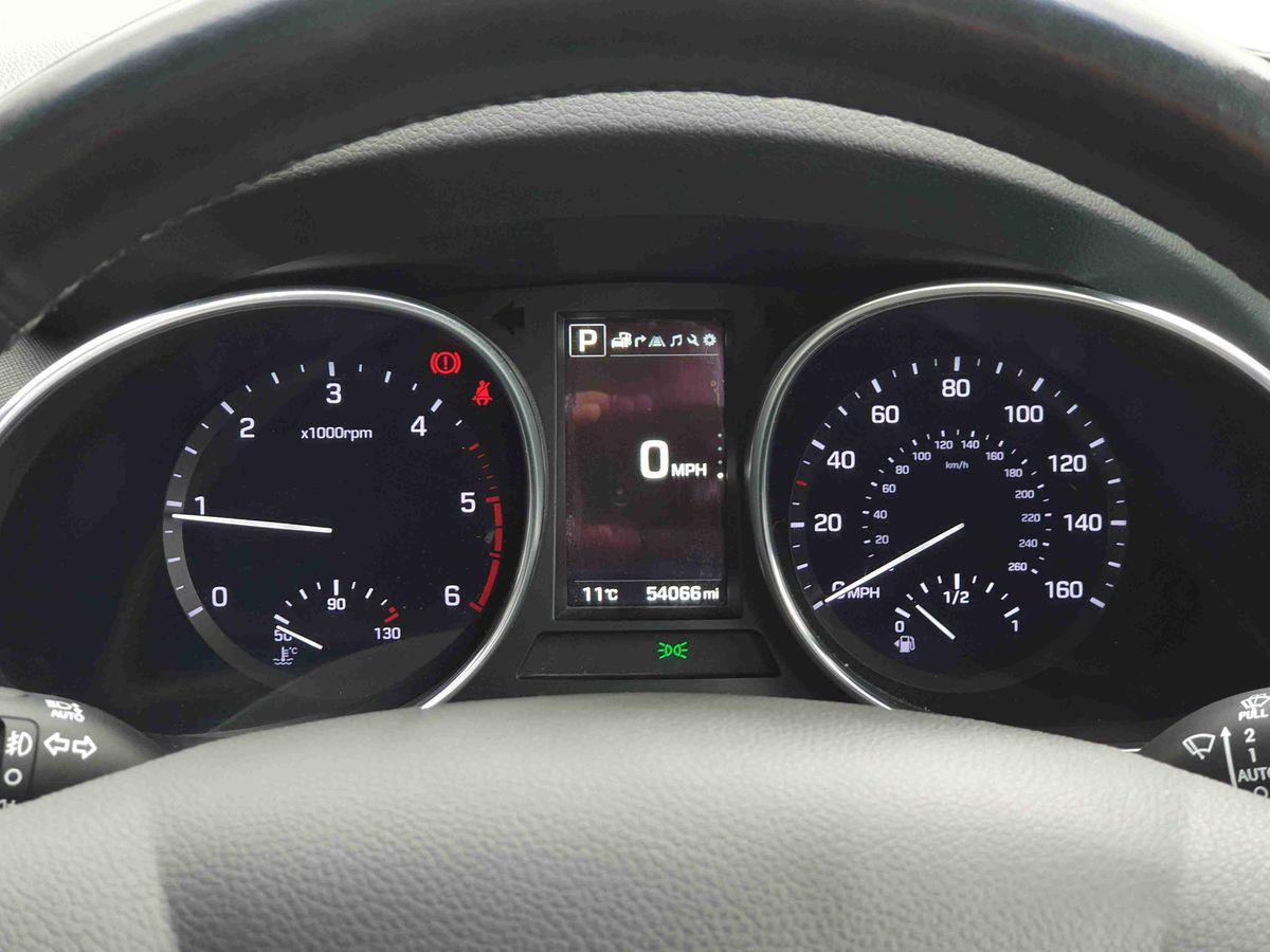 Used Hyundai Santa Fe 2017 for sale - 76539910: Photo 14