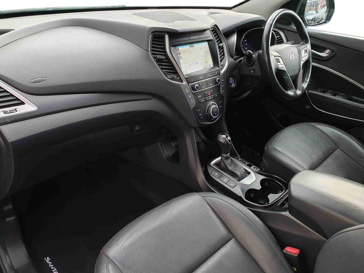 Used Hyundai Santa Fe 2017 for sale - 76539910: Photo 15