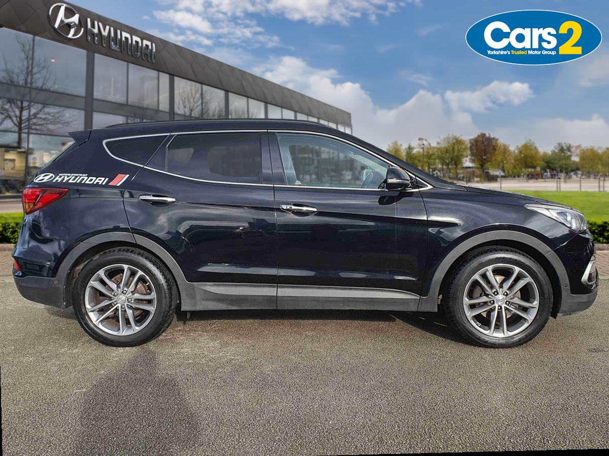 Used Hyundai Santa Fe 2017 for sale - 76539910: Photo 2