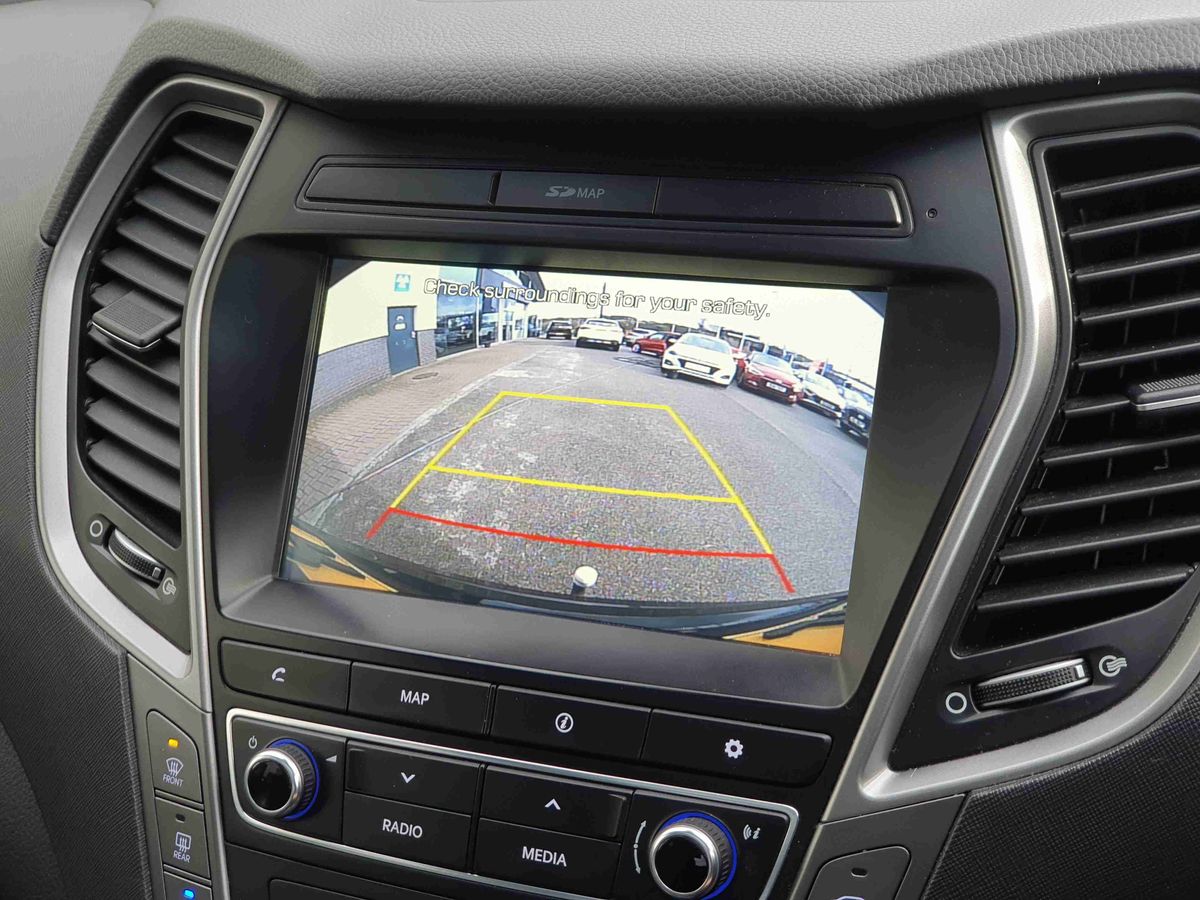 Used Hyundai Santa Fe 2017 for sale - 76539910: Photo 20