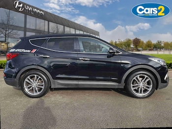 Used Hyundai Santa Fe 2017 for sale - 76539910: Photo