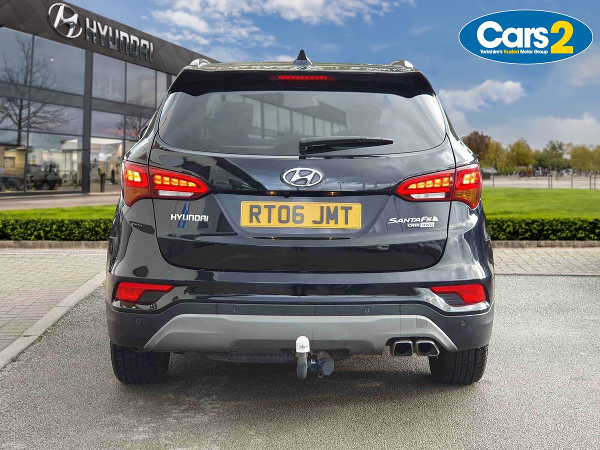 Used Hyundai Santa Fe 2017 for sale - 76539910: Photo 4