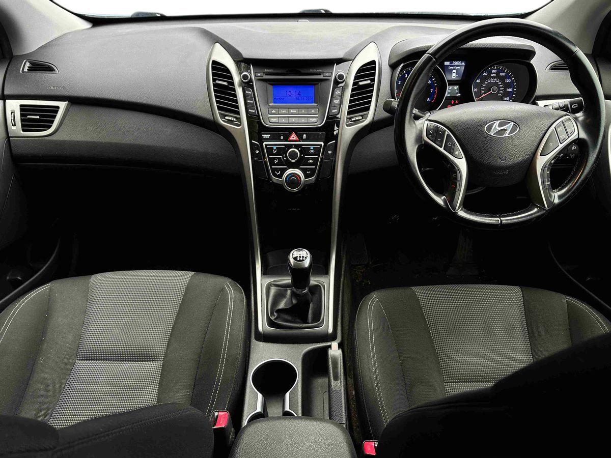 Used Hyundai i30 2015 for sale - 76602988: Photo 11
