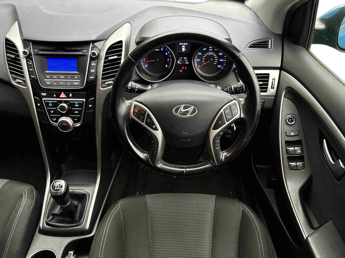 Used Hyundai i30 2015 for sale - 76602988: Photo 12