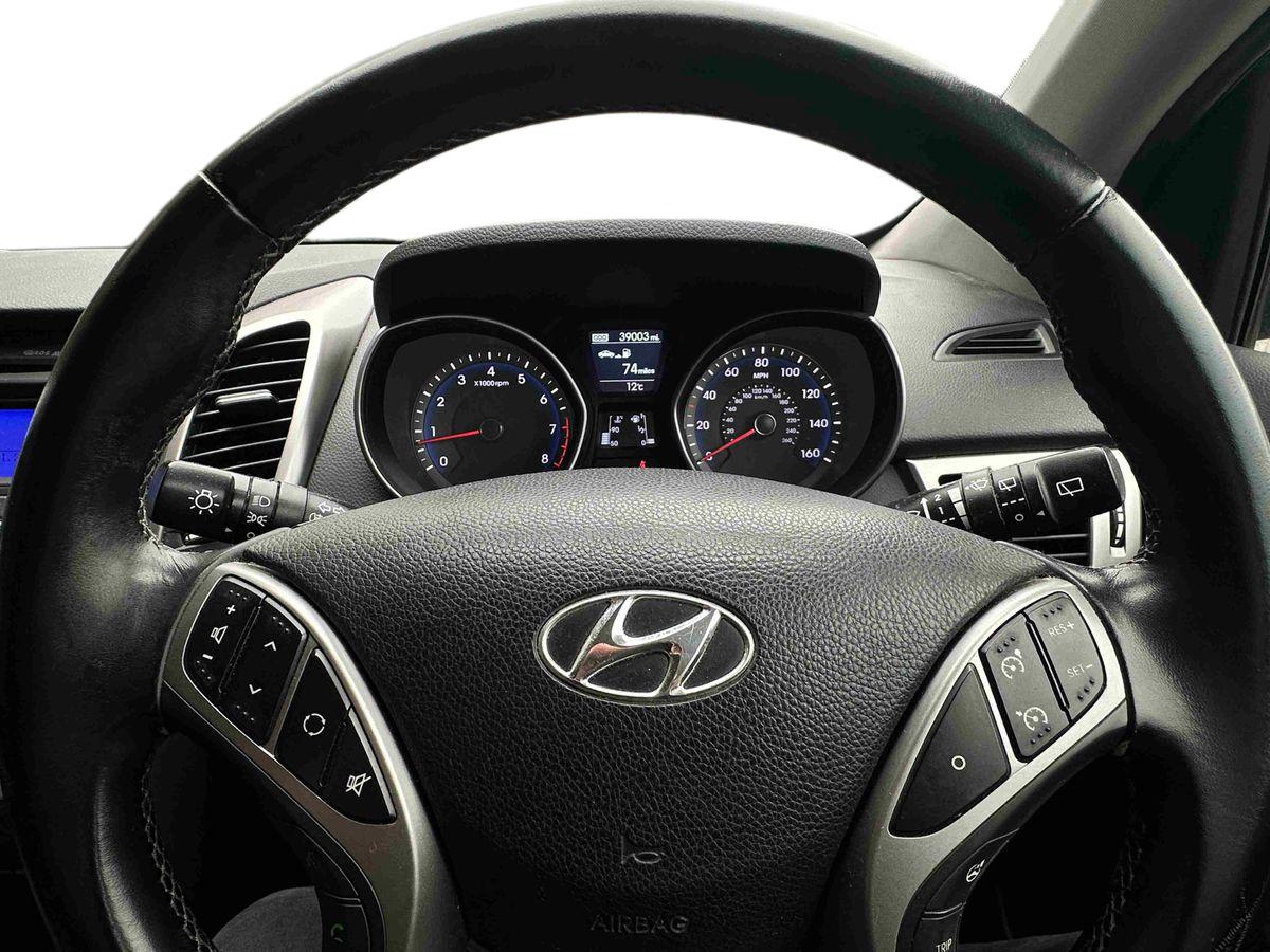 Used Hyundai i30 2015 for sale - 76602988: Photo 13