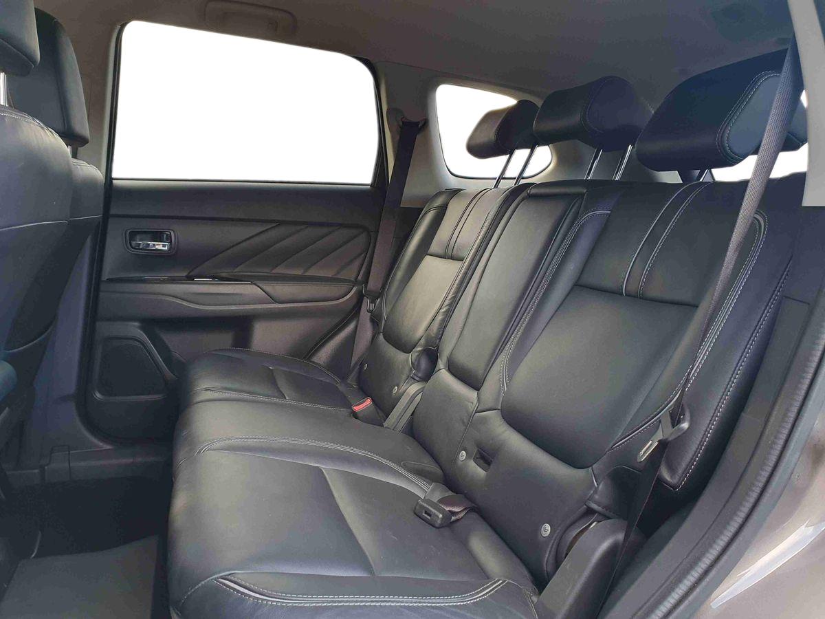 Used Mitsubishi Outlander 2018 for sale - 76540059: Photo 17