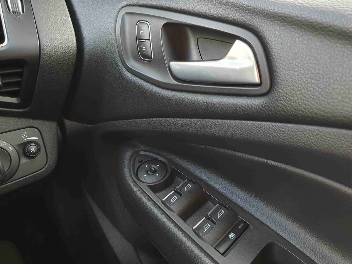 Used Ford Kuga 2017 for sale - 76873139: Photo 24