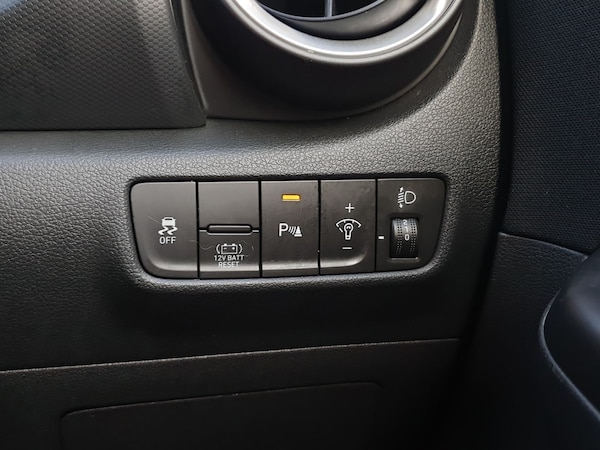Used Hyundai KONA 2021 for sale - 76112237: Photo 24