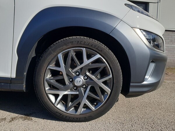 Used Hyundai KONA 2021 for sale - 76112237: Photo 9
