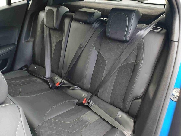 Used Peugeot 2008 2021 for sale - 75471217: Photo 17