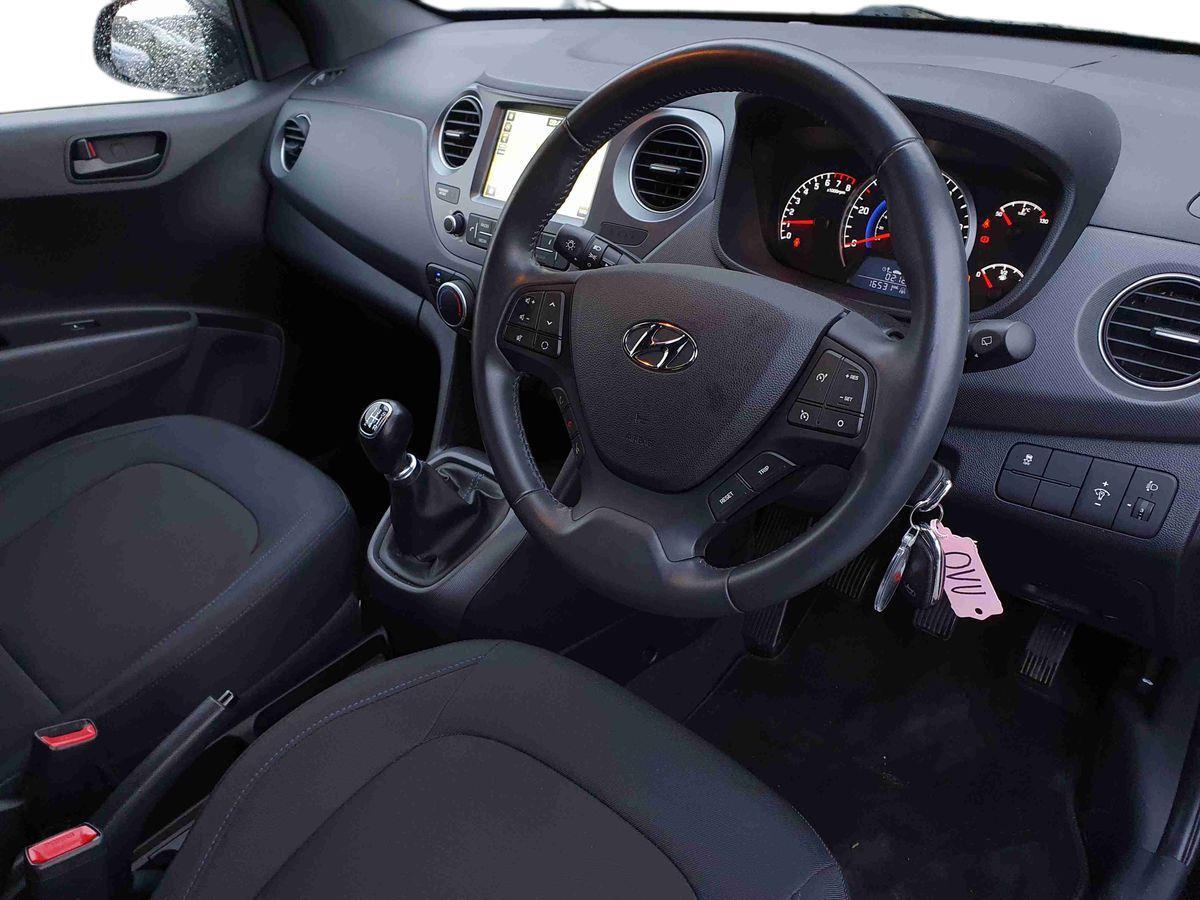 Used Hyundai i10 2019 for sale - 77576360: Photo 10